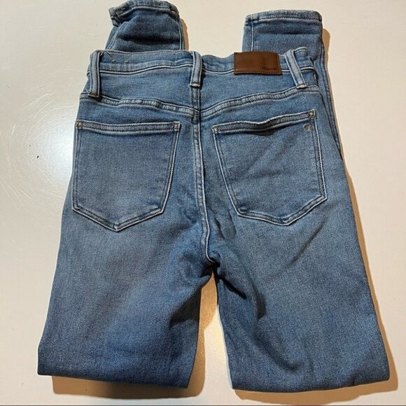 Madewell High Rise Skinny Jeans in size 25 – Light Wash, Pre-owned Timeless Fit - Picture 3 of 9